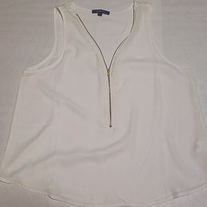 Sleeveless blouse